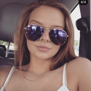 Meet your Posher, Hailey